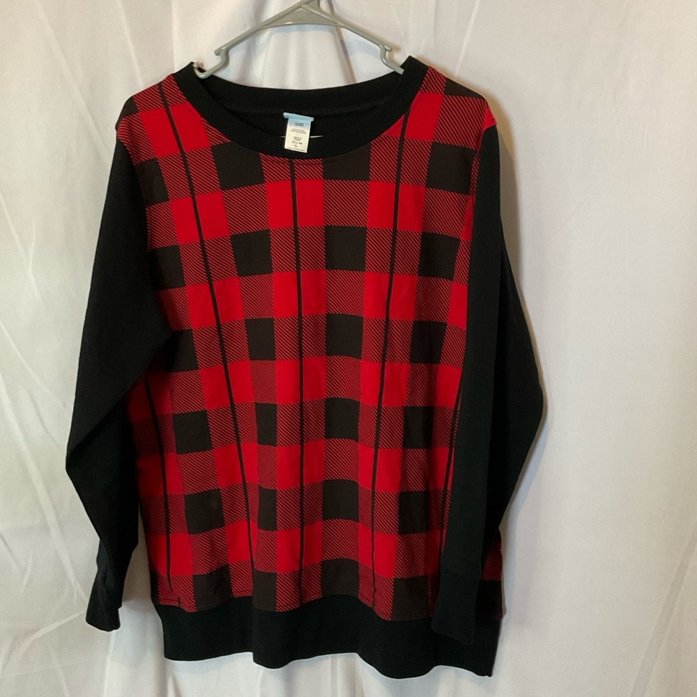 Comfort Corner women’s size LARGE raglan style long sleeve red buffalo print